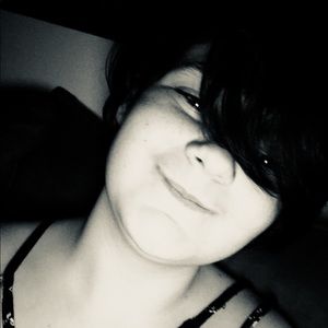 Meet your Posher, Valerie